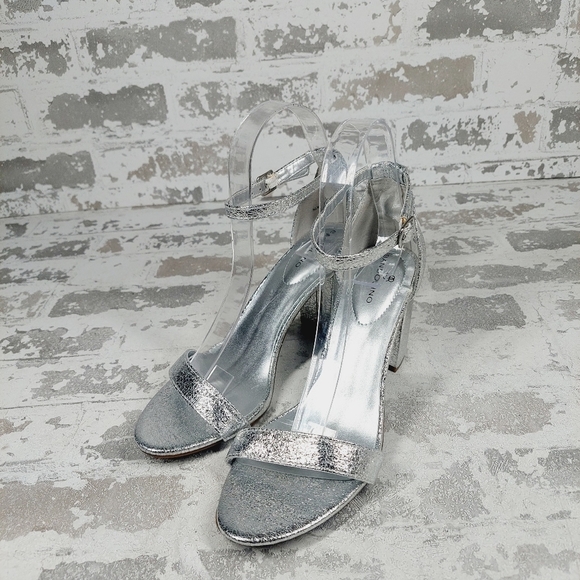 New Bandolino Armory 3 Silver Open Toe Ankle Strap Heeled Sandals D45 - Picture 2 of 12